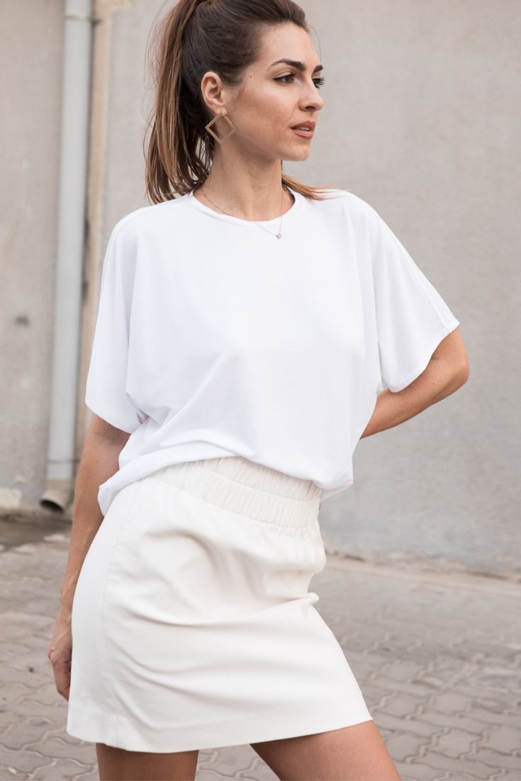 Mathilda Tee, Lyocell/Tencel, relaxed fit, white | EMILIA OHRTMANN