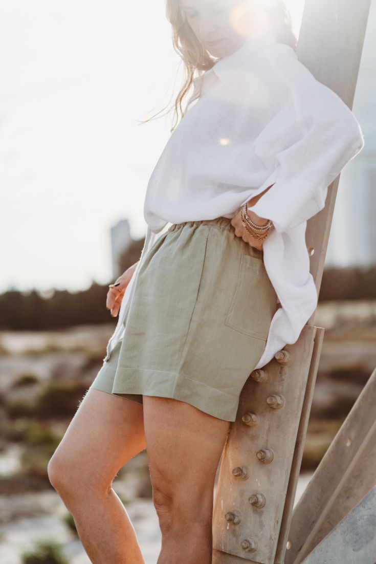 Toni shorts, hemp, sage green | EMILIA OHRTMANN