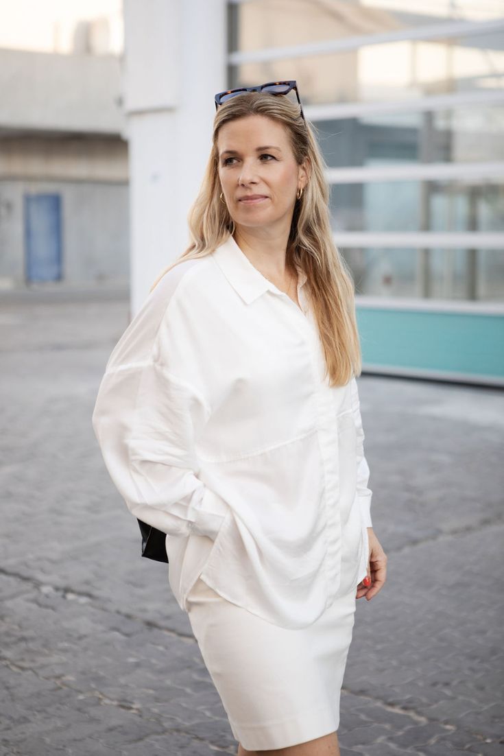 ANAIS BLOUSE white oversized cupro ethical production | EMILIA OHRTMANN