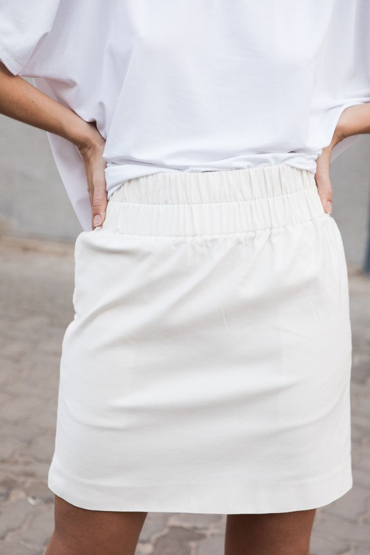 Lyana Mini Skirt Organic Cotton Off White Sustainable Fashion | EMILIA OHRTMANN