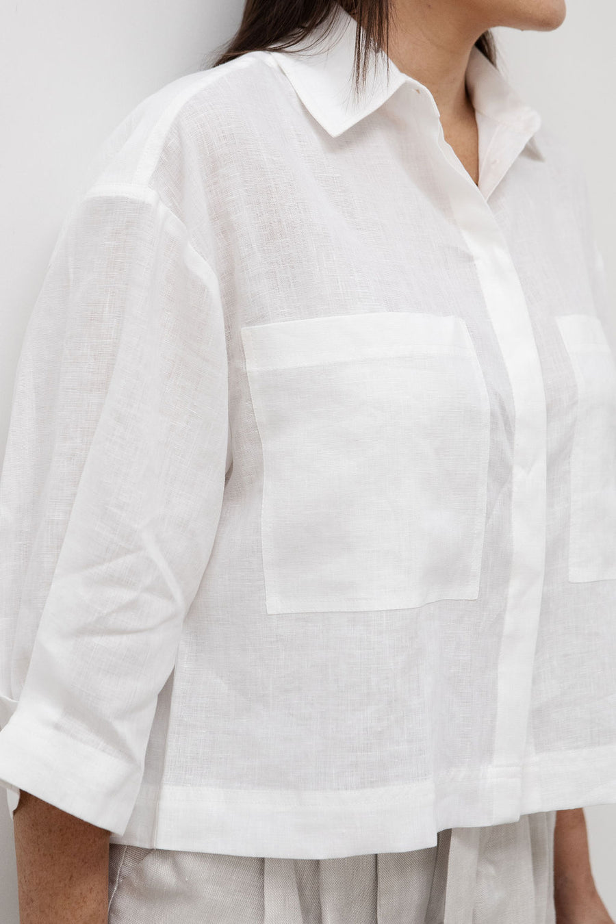 Audrey Shirt Linen White with pockets | EMILIA OHRTMANN