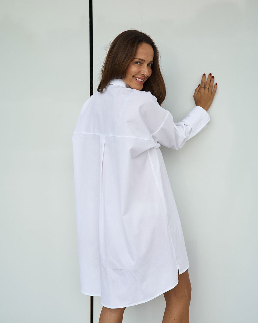 White Organic cotton Shirtdress back view EMILIA OHRTMANN